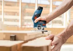 Rifilatore A Batteria Bosch GKF 12V-8 -Offerte Bosch Negozio rifilatore a batteria bosch gkf 12v 8 51142