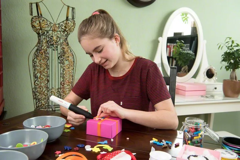 Stilo Incollatrice A Caldo A Batteria Bosch GLUEY Marshmallow 8 Stilo Incollatrice A Caldo A Batteria Bosch GLUEY Marshmallow - immagine 6